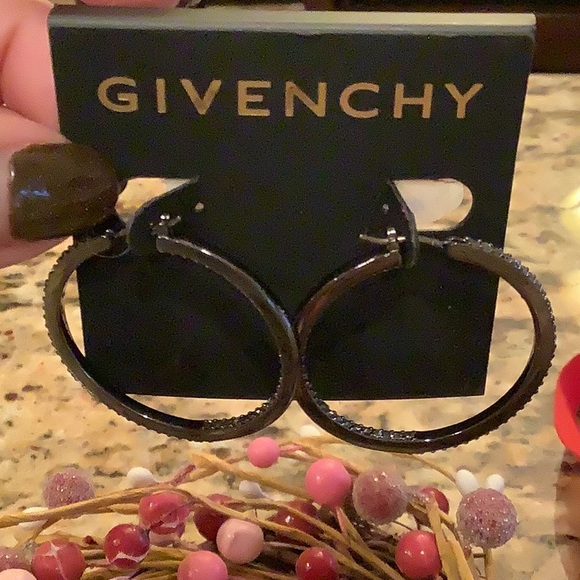 Givenchy Jewelry - Gorgeous Givenchy Black Cubic Earrings 🖤🖤🖤NWT